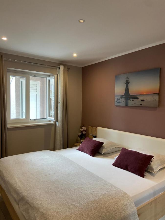 Apartman Petra Gustirna Exterior photo